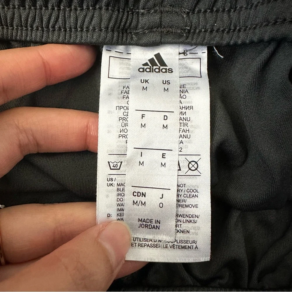 Adidas Men’s 7-inch inseam athletic short - Picture 6 of 7